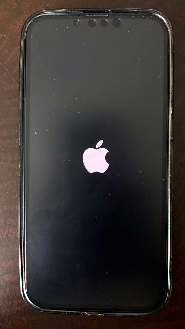 iPhone 14 - 128 gb - Like New - photo 3
