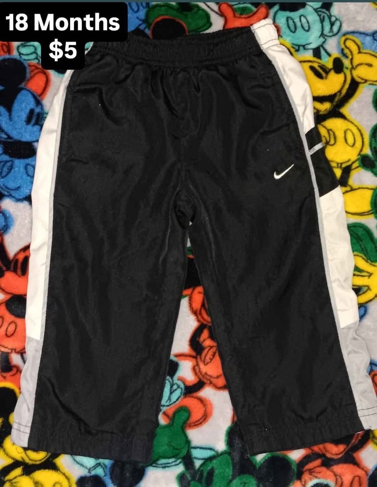 Sweatsuit & Sweatpants $12 - photo 2