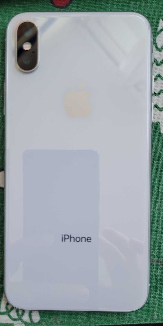 iPhone X - photo 2