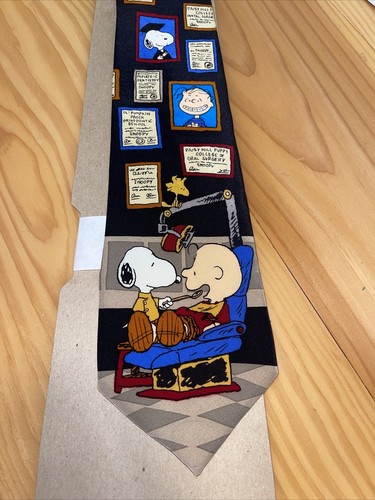 Peanuts Charlie Brown Snoopy Dentist Print Silk Tie. Vintage - photo 2