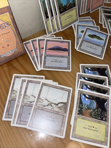 MTG Revised Edition Starter Deck box & 60 lands - photo 5