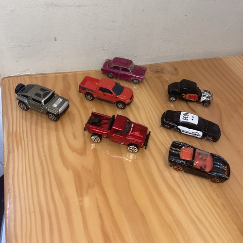MAISTO LOT of 7 Cars