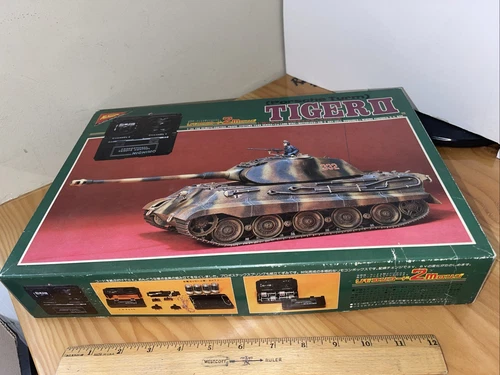 Nichimo Tiger II Porsche Turm RC Tank