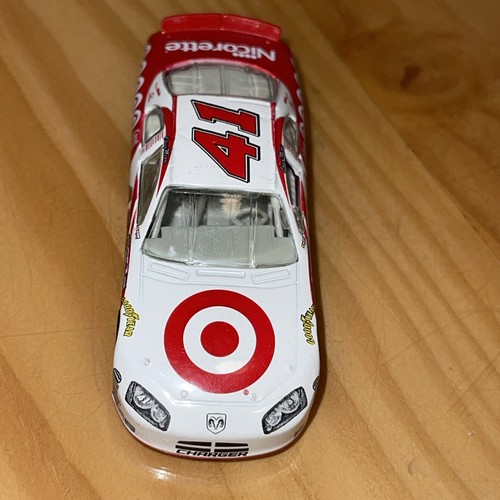 Action TARGET #41 Dodge Charger Diecast Car - photo 2