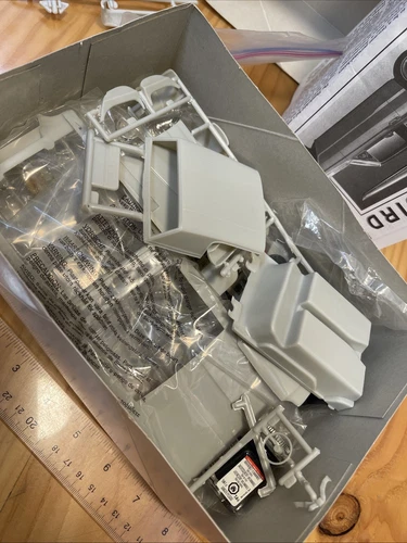 AMT 1966 Ford Thunderbird Model Kit - photo 5