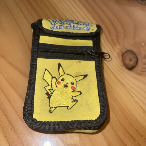 Pokemon Pikachu Gameboy Color Case Holder Yellow 1999 Nintendo