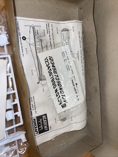 MINICRAFT PIPER SUPER CUB-PA18 Airplane Kit Open Box - photo 5