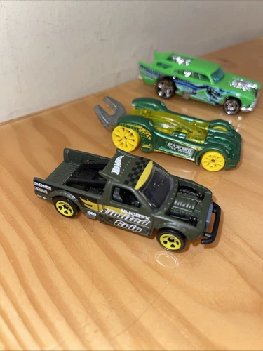 Hot Wheels Toy Car Lot Of 6 Cars - photo 2