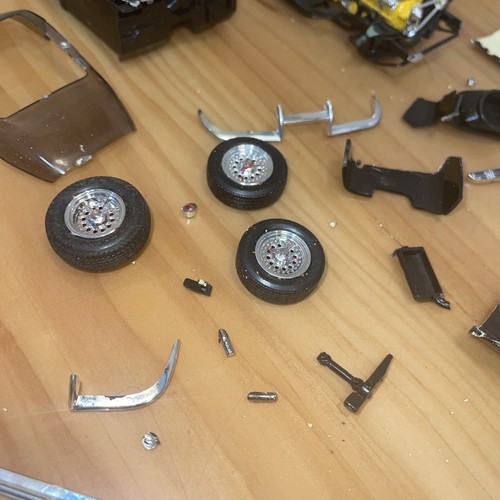 Vintage Car Model Junkyard Odd Lot Corvette Vintage - photo 4