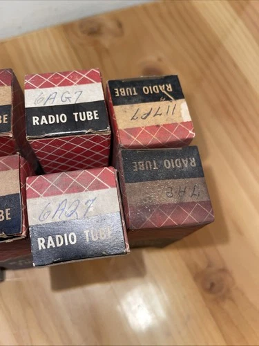 Large Lot Of 8 Electron/electronic Radio Tubes Vintage - photo 4