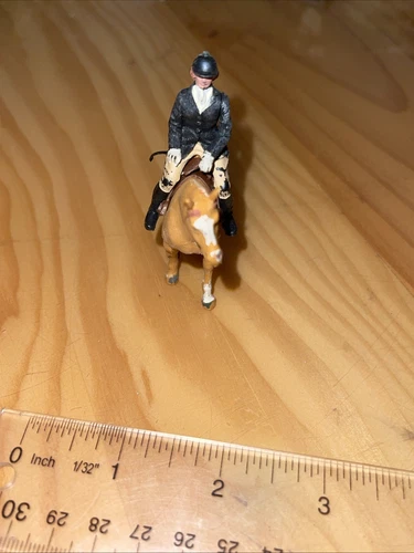 New Vintage Britains RIDER ON TAN HORSE - photo 4