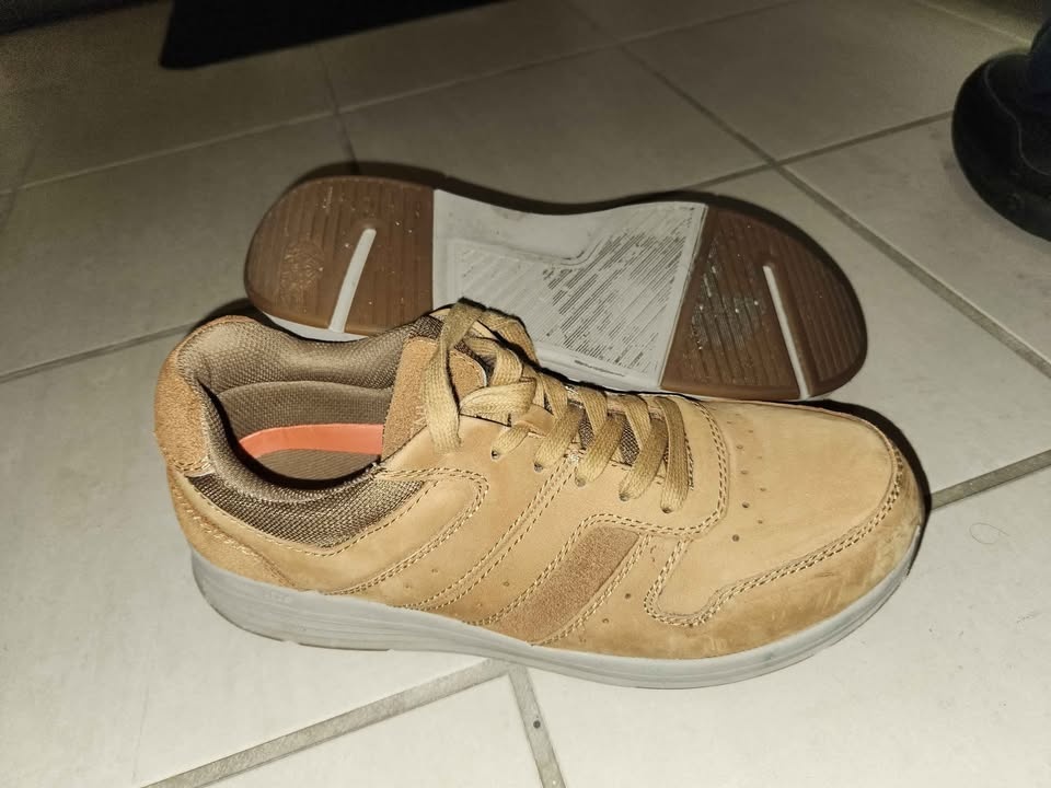 Men's shoes. Casual. Size 11. Denverhayes. Sturdy. Comfortable - photo 2