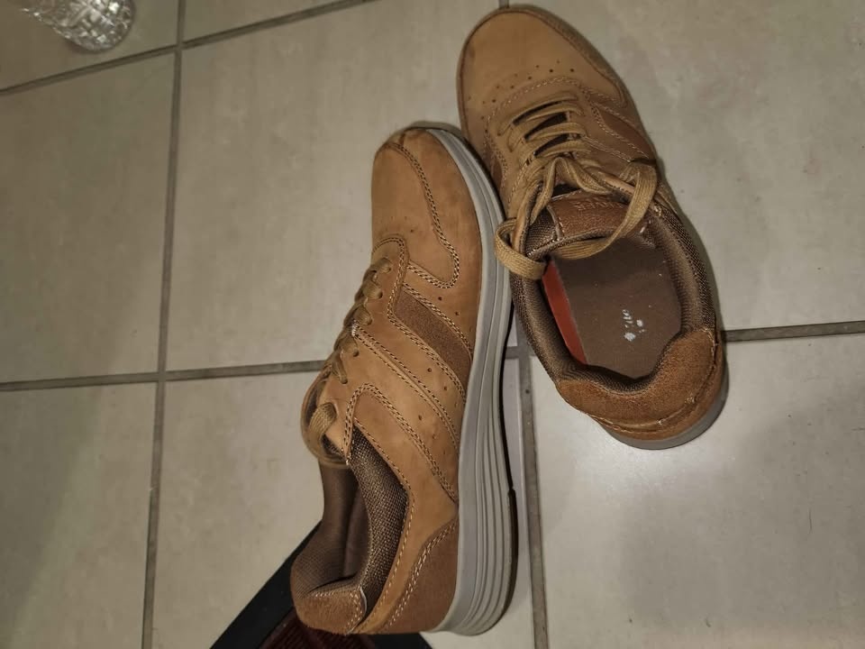 Men's shoes. Casual. Size 11. Denverhayes. Sturdy. Comfortable - photo 3