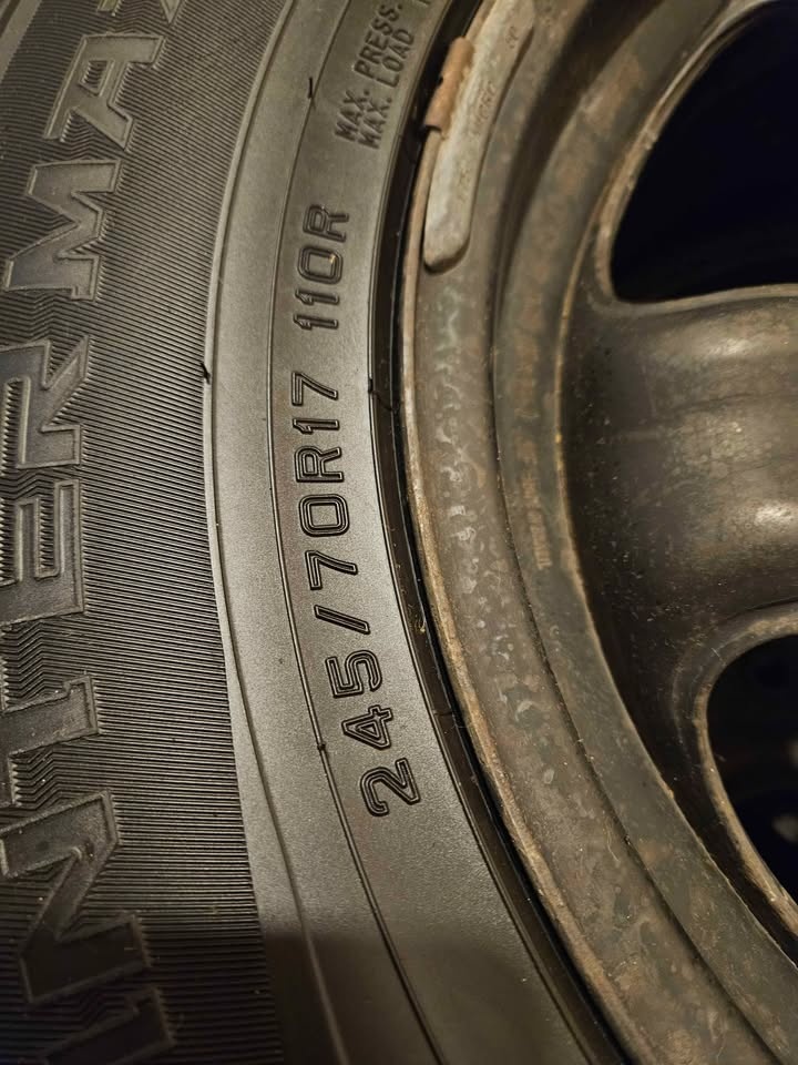 Dunlop wintermaxx SJ8 245/70R17 - photo 4