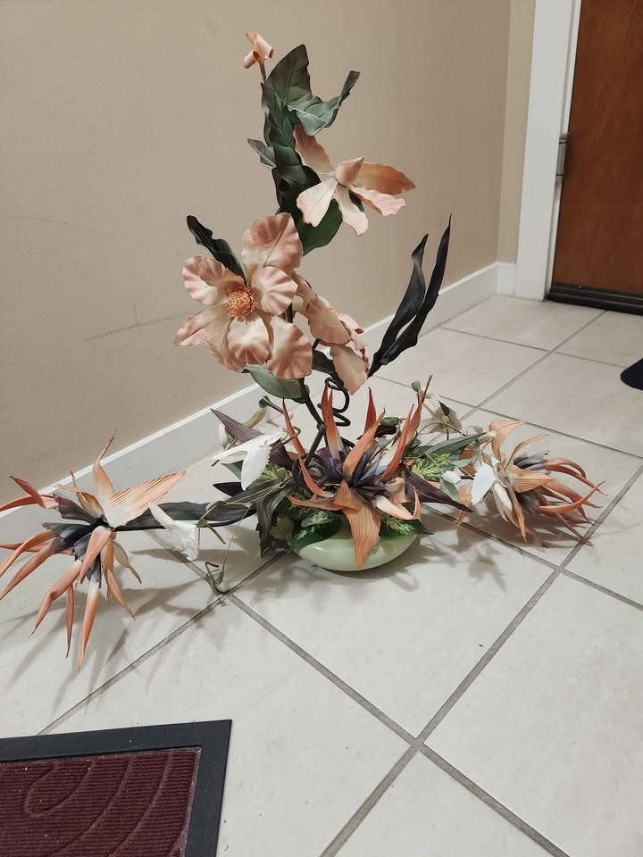 Flowers silk 30"W x 24" H - photo 2