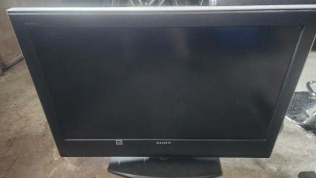 Sony 32" LCD TV - photo 3