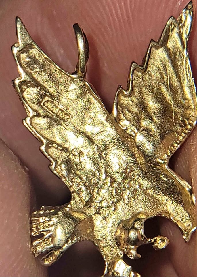 VINTAGE 10K Gold Eagle Pendant (1.2 Grams)