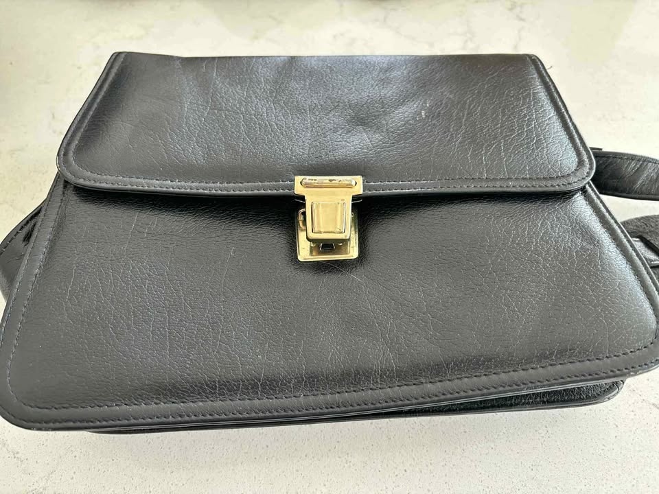 *RARE * 1970s Era Female RCMP Issued Gun/Duty Purse