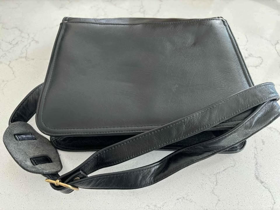 *RARE * 1970s Era Female RCMP Issued Gun/Duty Purse - photo 2