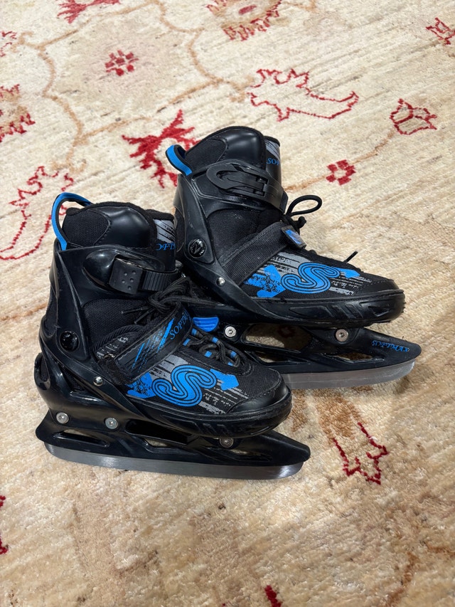 Ice Skates - Adjustable size for Children