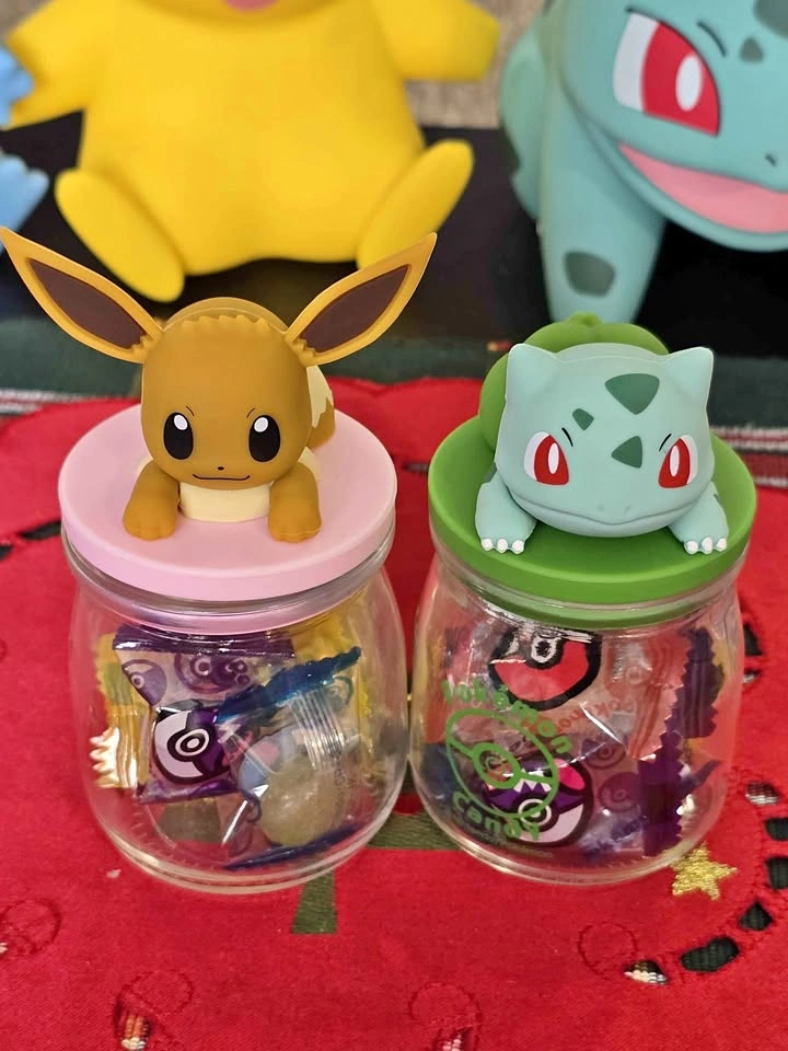 Pokemon Eevee Bulbasaur