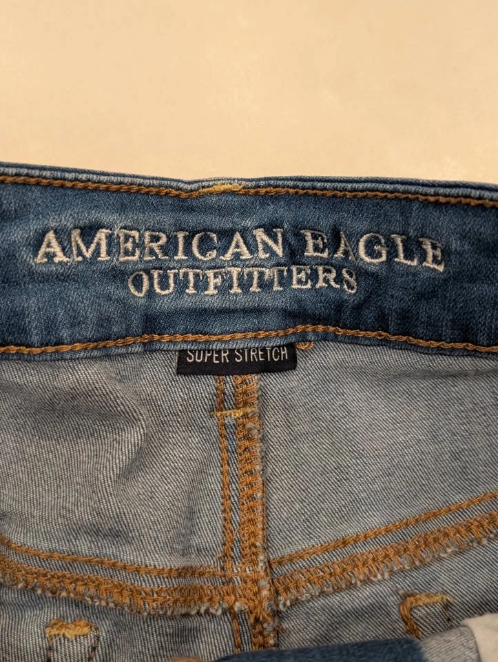 American Eagle Womens Size 8 Blue Jean Hi-Rise Shortie - photo 3