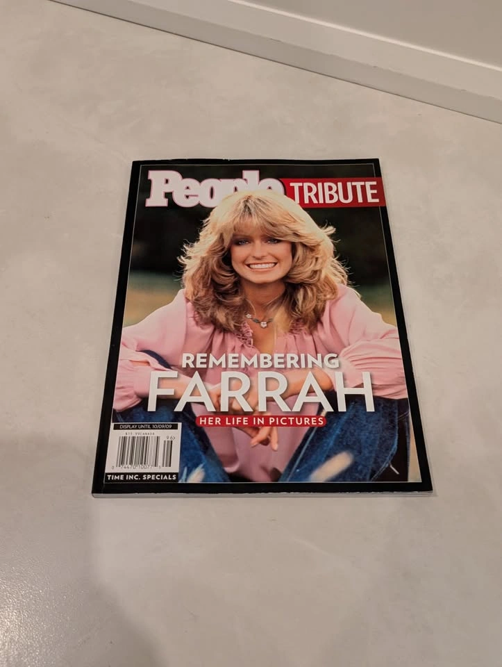 People Tribute Remembering Farrah Fawcett Magazine - photo 5