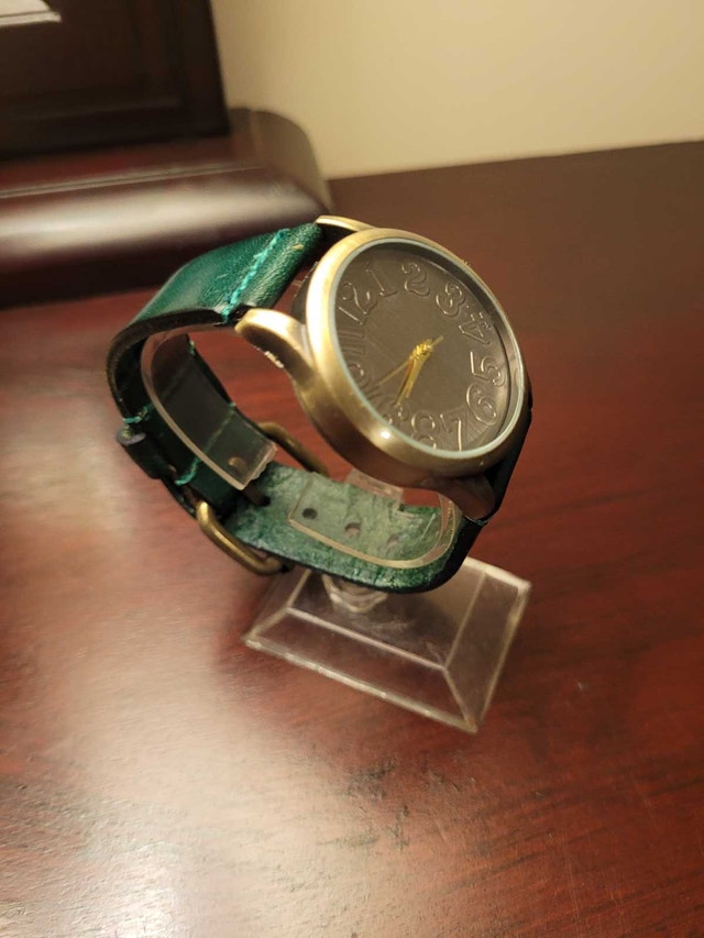 Brand new Green Women's Fashion Watch - photo 3