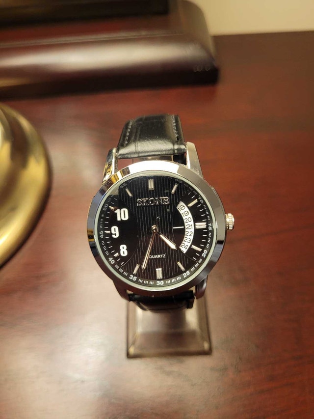 New Black Skone Men’s Fashion Wrist Watch