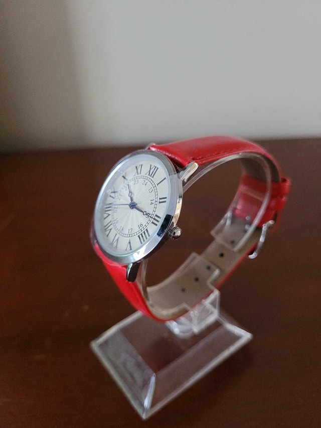 Brand New Red Women's Roman Dial Fashion Swiss Made Watch - photo 2