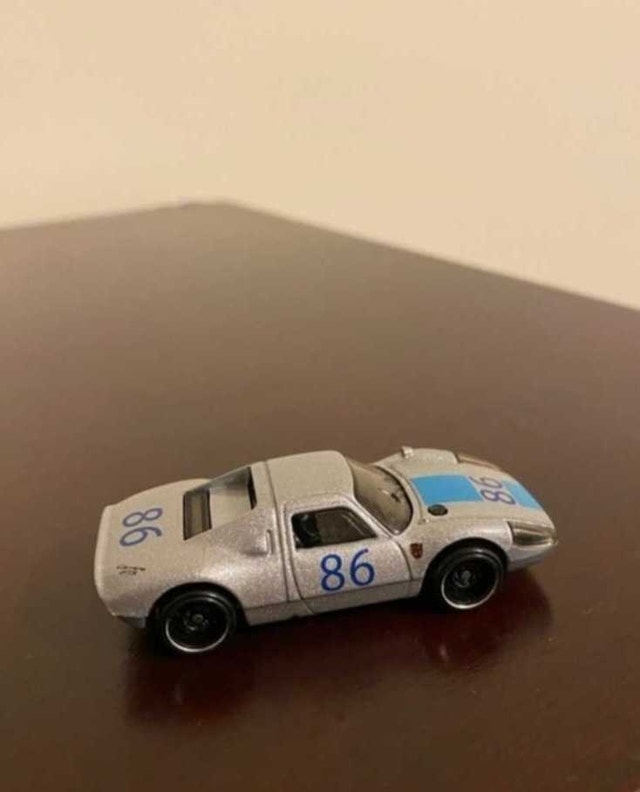 Metallic Grey Porsche 904 Carrera GTS Hot Wheels - photo 3