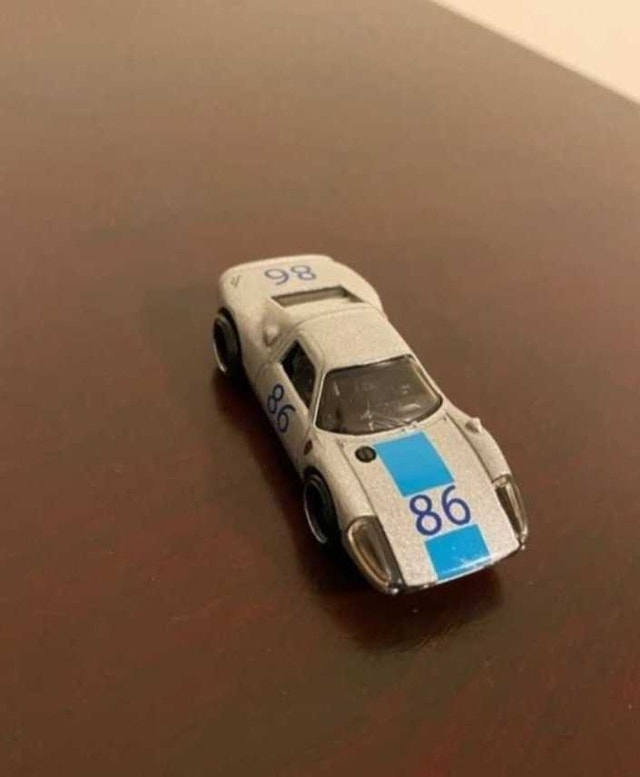 Metallic Grey Porsche 904 Carrera GTS Hot Wheels - photo 5