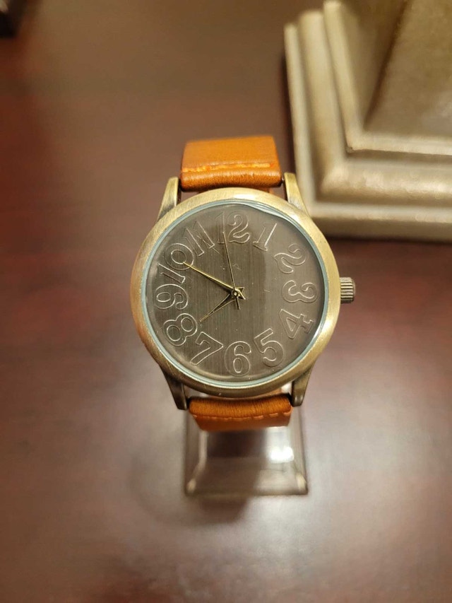 New Vintage Style Unisex Watch