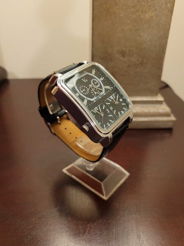 New V6 Silver Case Square Triple Dial Men's Watch - photo 3