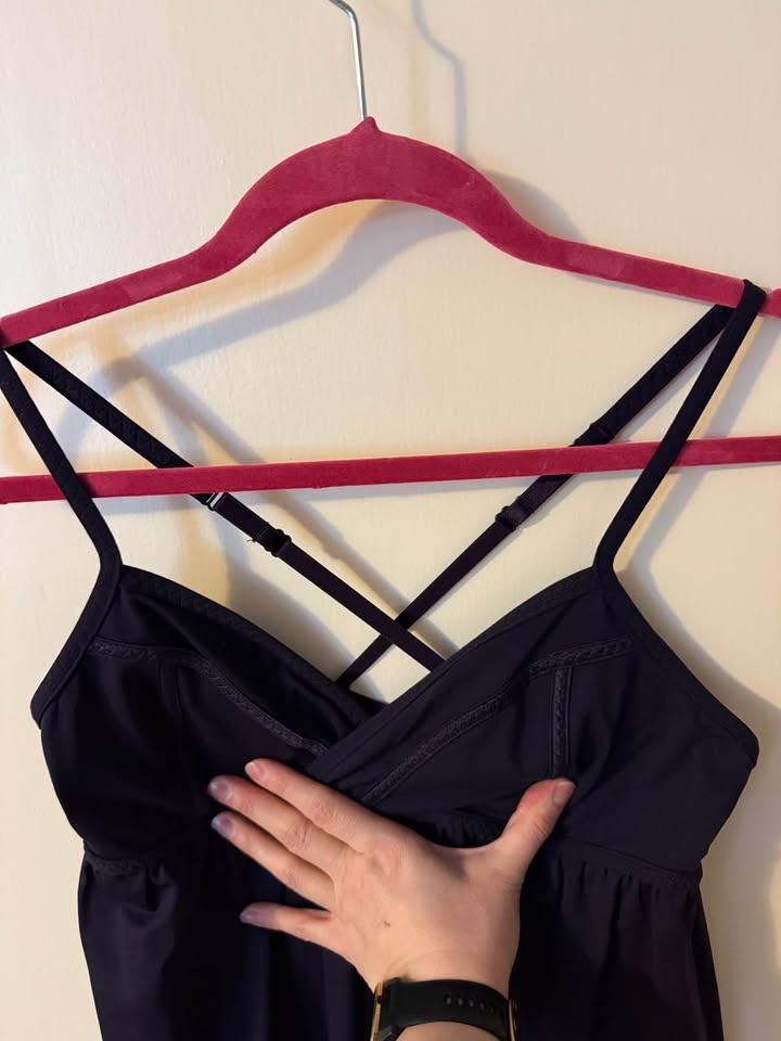 Lululemon Activewear Top - Size 10 - Purple - photo 2