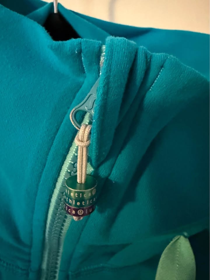 Lululemon Jacket Teal Size 8 - photo 3