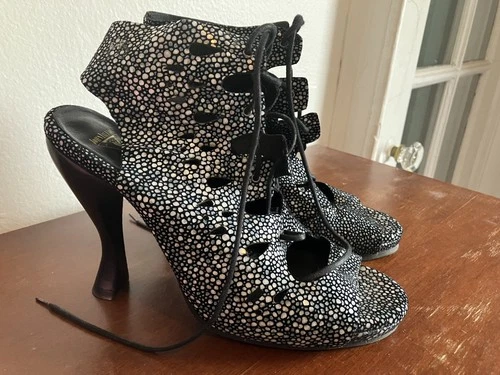 Women's John Fluevog Sz. 9 Attentions Gwen Heels