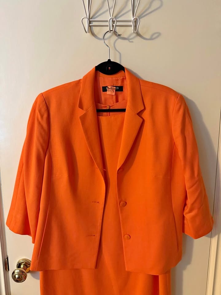 Holt Renfrew Ladies Suit Set - Size 12 - Orange