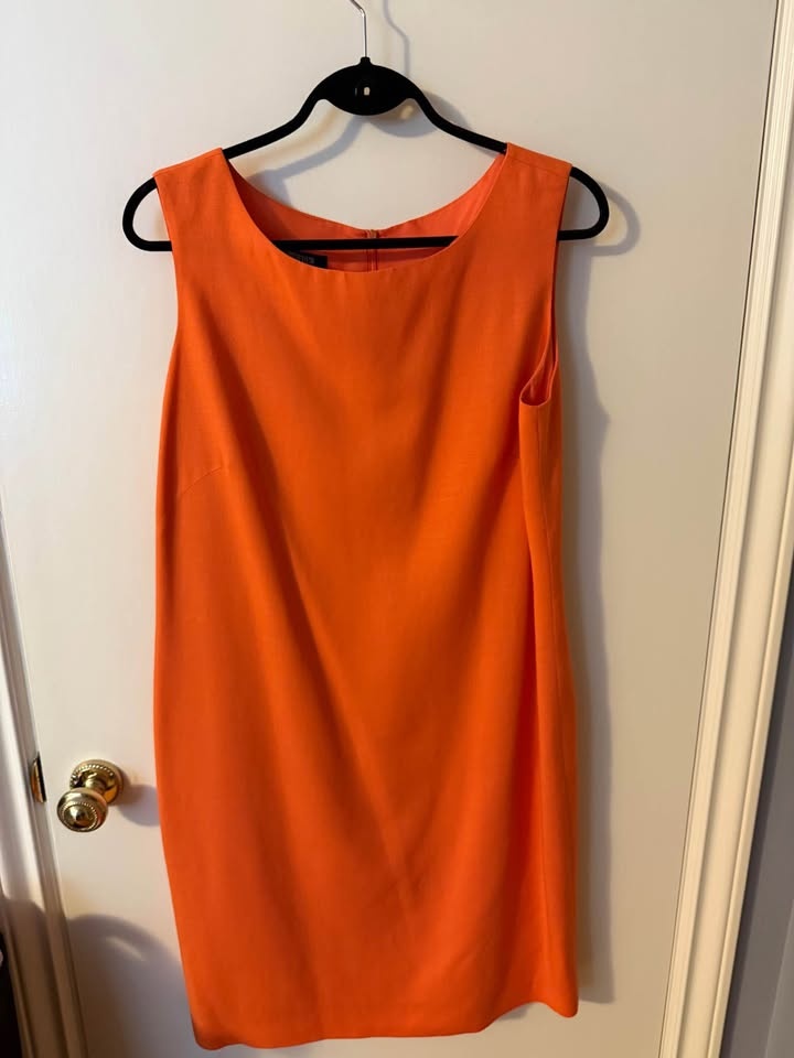 Holt Renfrew Ladies Suit Set - Size 12 - Orange - photo 3