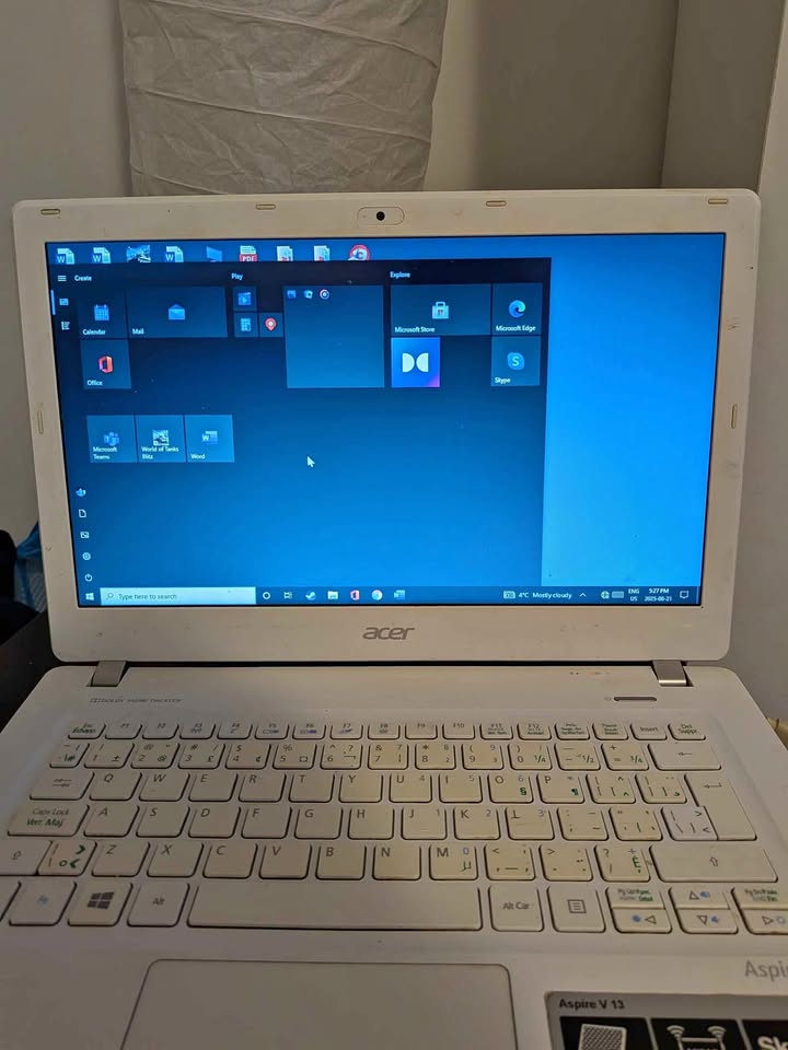 Acer Aspire V 13 laptop