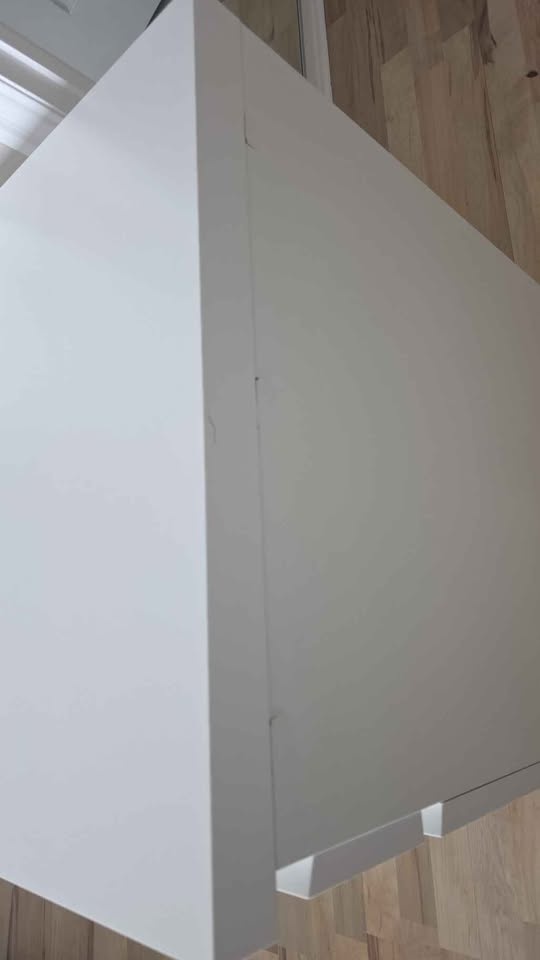 IKEA White Office Desk – Good Condition - photo 4