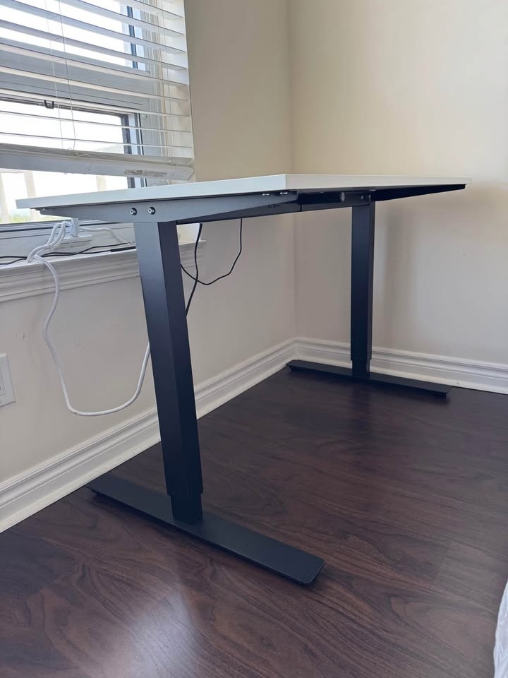 IKEA Trotten Standing Desk – LIKE NEW - photo 4