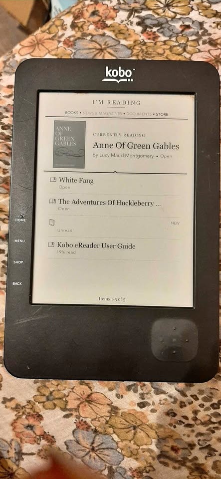 KOBO Wireless E-Reader Model N647B - 1GB Memory Tested