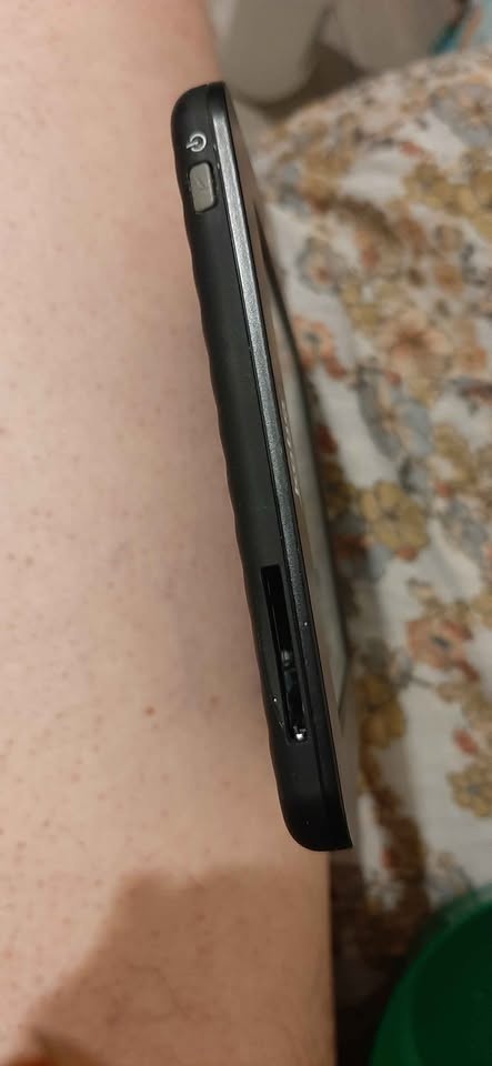 KOBO Wireless E-Reader Model N647B - 1GB Memory Tested - photo 5