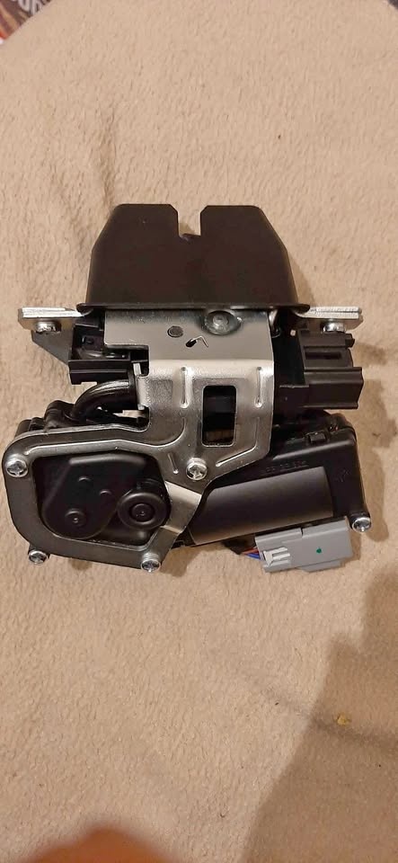 Ford Power Liftgate Latch Actuator Assembly