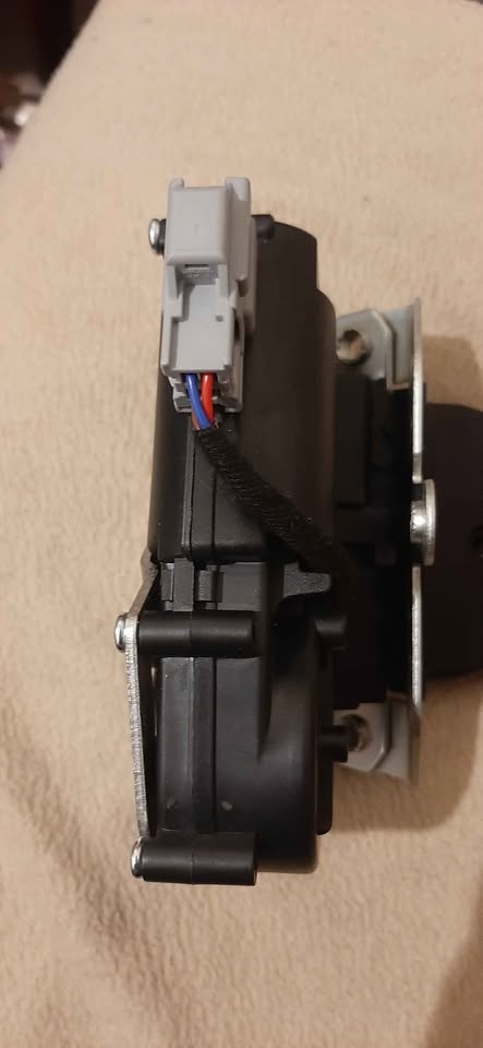 Ford Power Liftgate Latch Actuator Assembly - photo 5