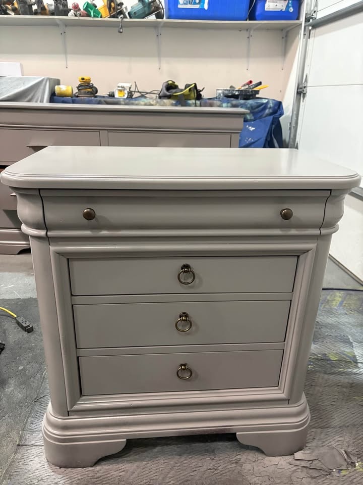 Beautiful grey storage dresser with one nightstand - photo 2
