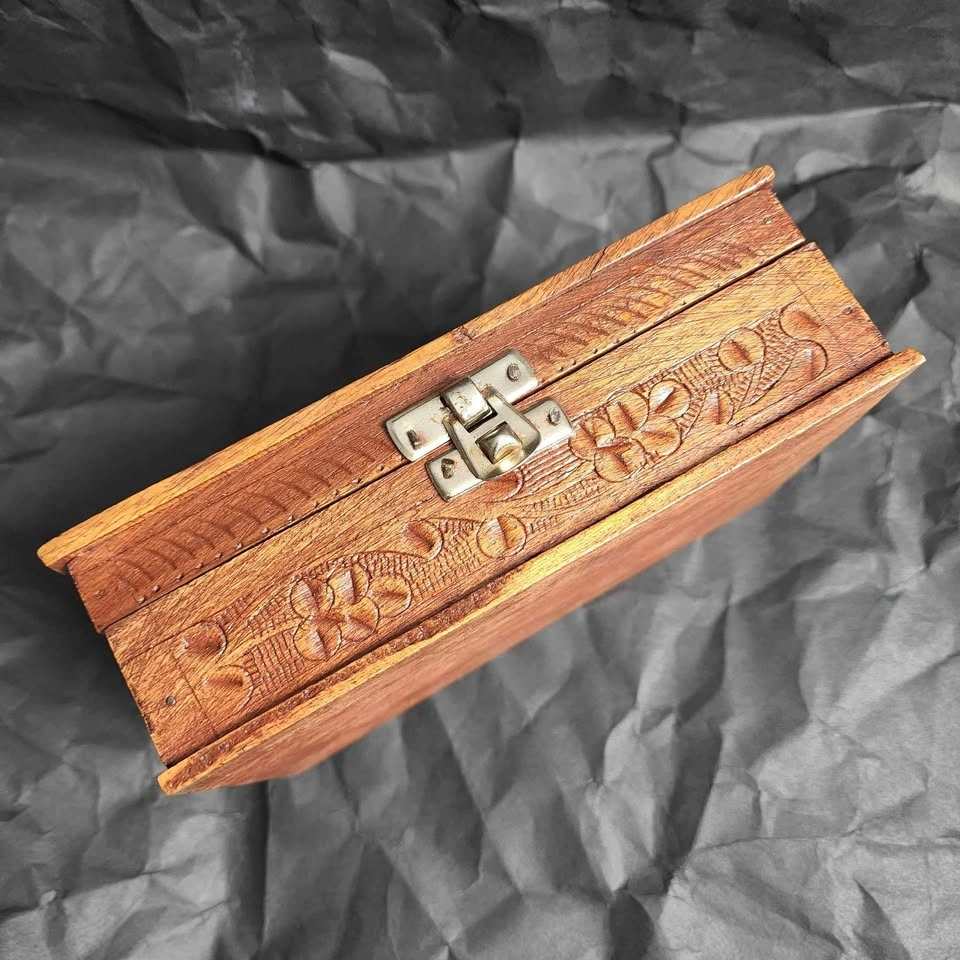 Antique Vintage Hand Carved Ornate Wood box - photo 2