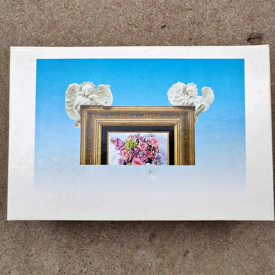 Vintage Angel Frame Corner Decor