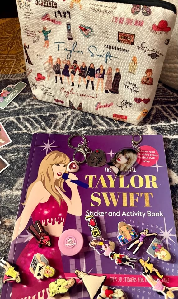 Taylor Swift Items NEVER USED - photo 3